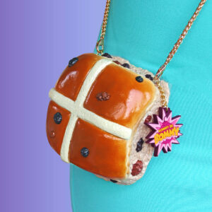 HOT CROSS BUN PURSE
